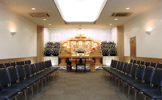 聖典谷塚斎場 西館