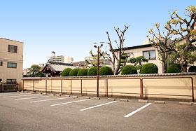 円徳寺赤門会館の画像
