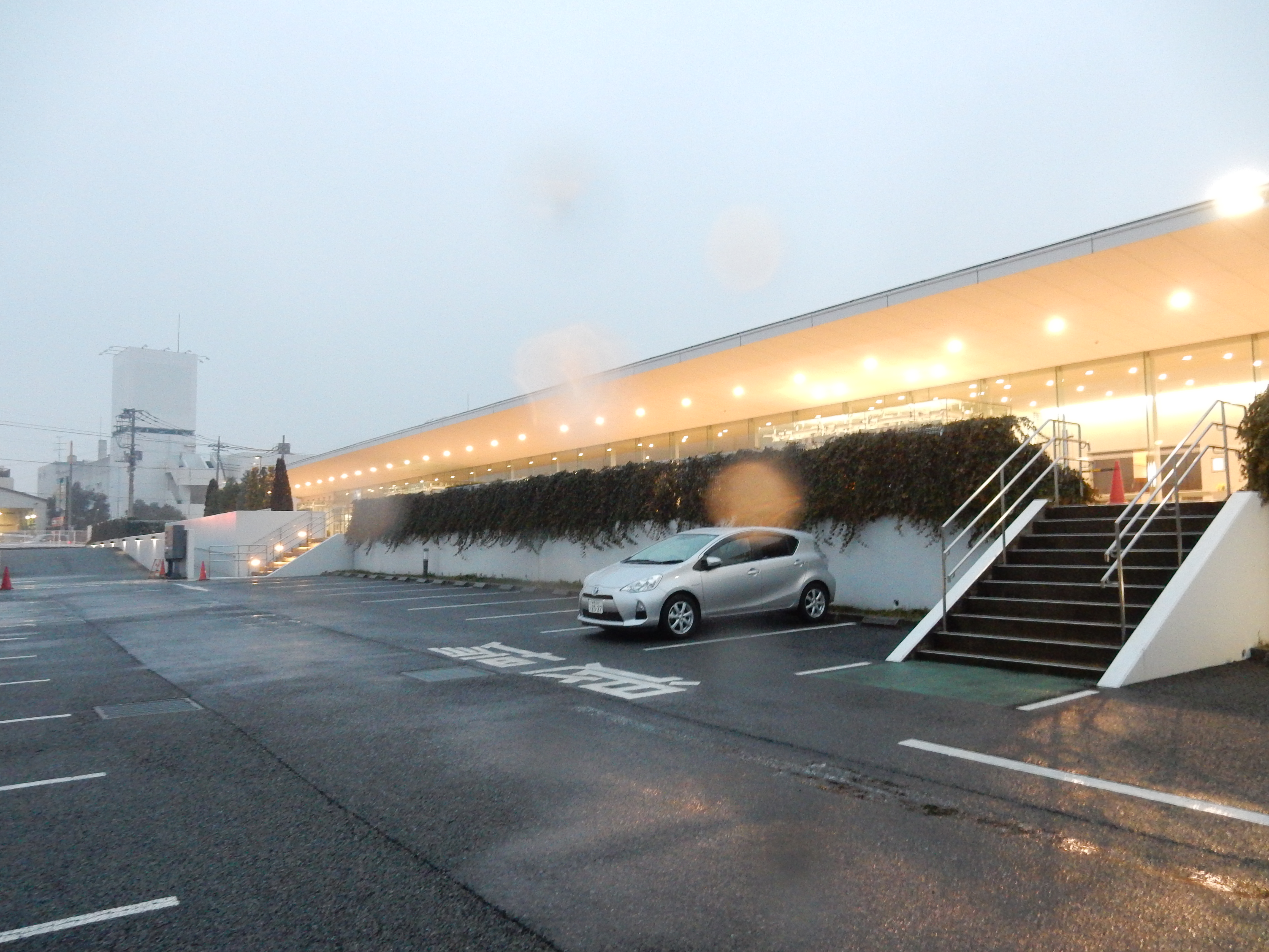 八王子市楢原斎場 第四式場の画像