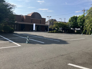 日華斎場 行華殿のサムネイル画像